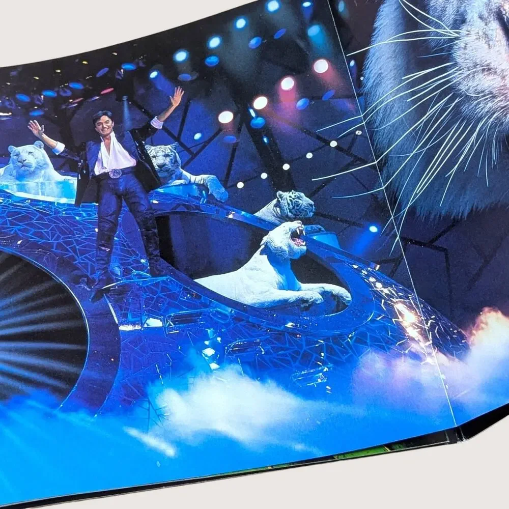 Vintage Siegfried and Roy Mirage Souvenir Program Book